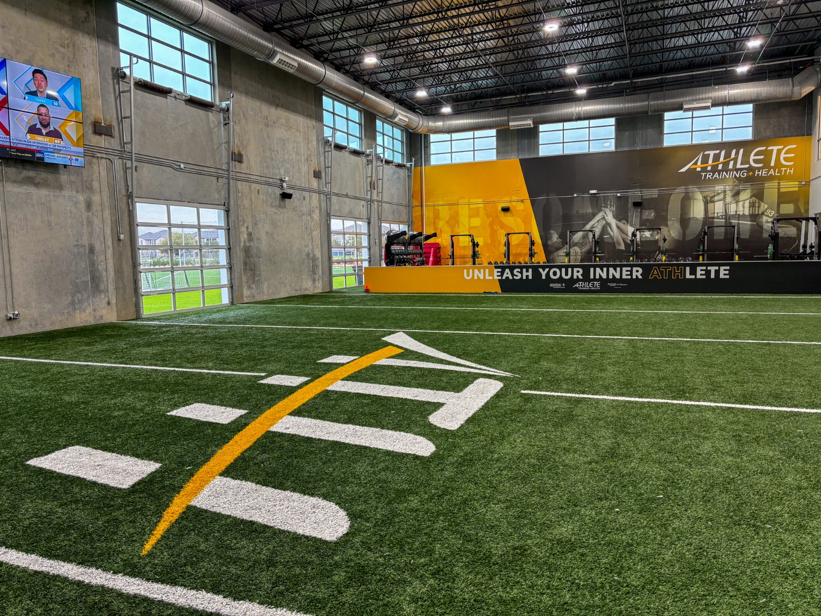 Pearland Indoor Turf and Weight Room